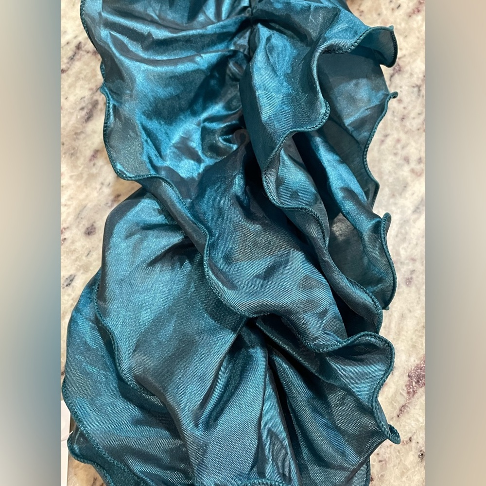 VT LUXE DRESSY SCARF ,Sea Blue,Turquoise. New With Tags. Shiny Beautiful. Formal - Picture 9 of 12
